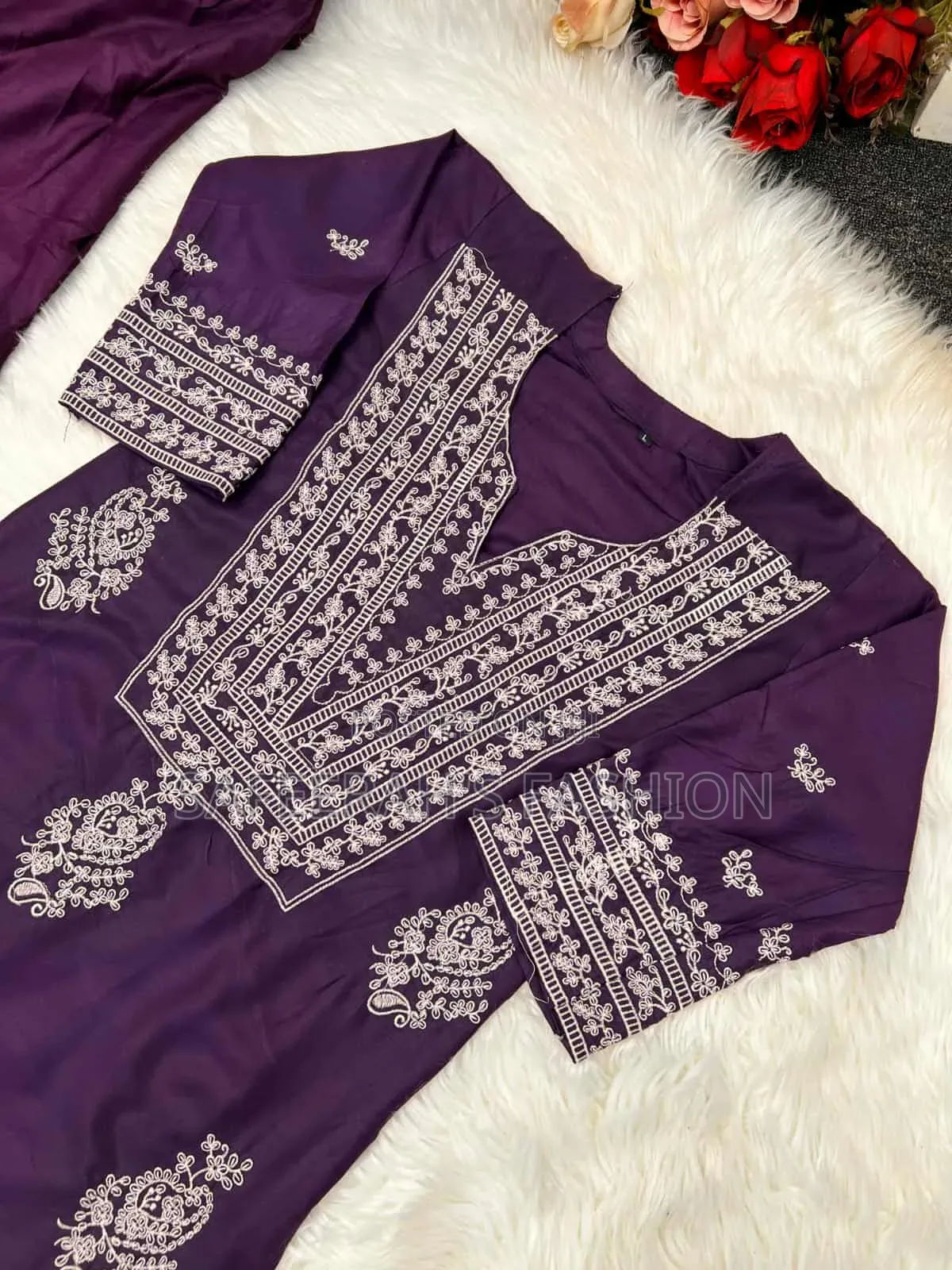 সম্পূর্ণ লেটেস্ট v গলা ডিজাইনের সম্পূর্ণ রেডি করা টু পিস কালেকশন।
r