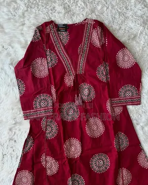 রেড ডিজিটাল প্রিন্ট ৩ পিস r