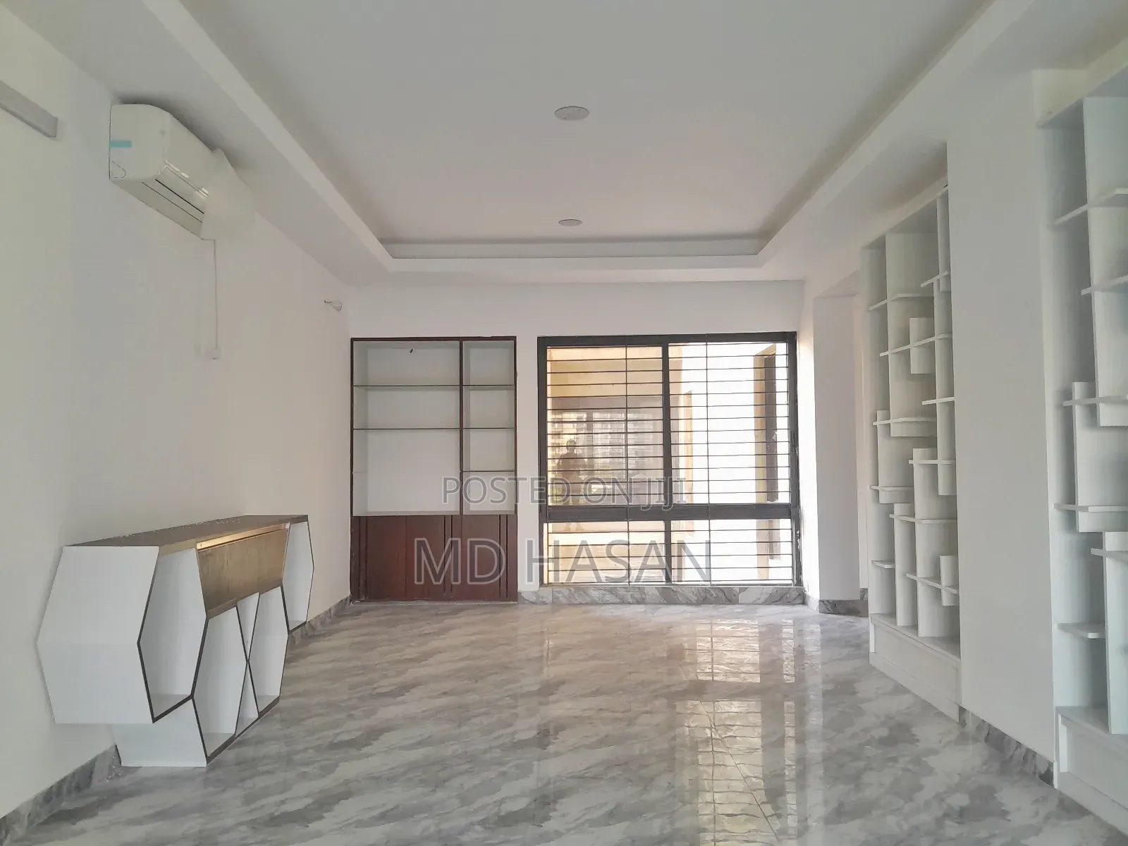 3bdrm Apartment in Semi Furnished for Rent