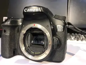 Canon 70d Camera With 2 Lens