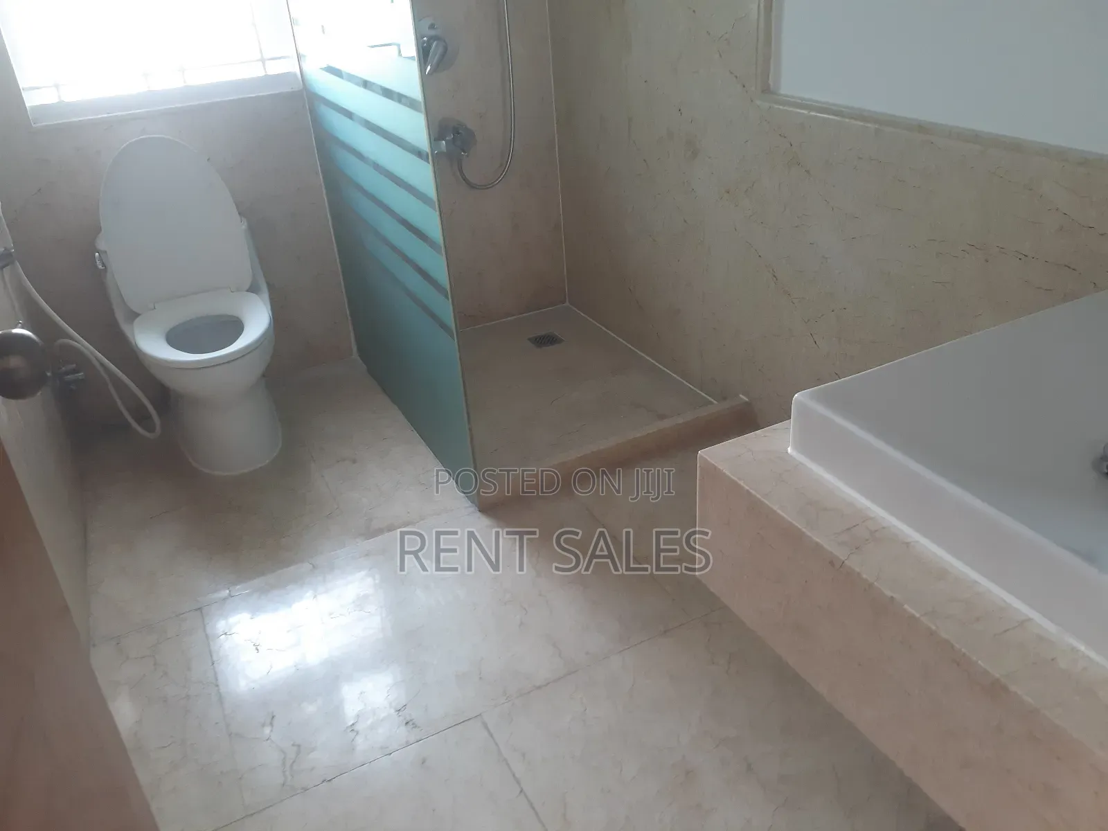 4bdrm Duplex in Gulshan for Rent