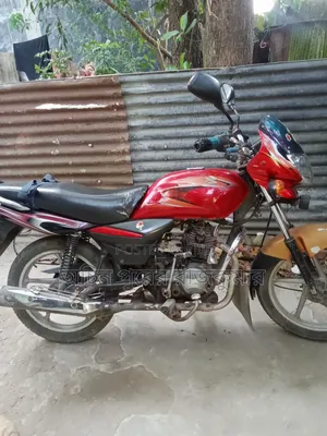 Photo - Bajaj Platina 100 2013 Red