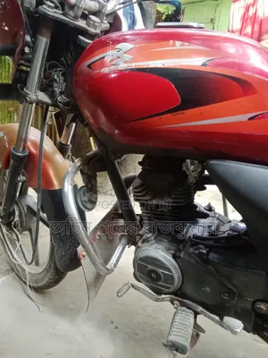 Bajaj Platina 100 2013 Red