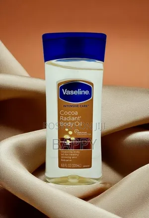 Photo - Vaseline Intensive Care Cocoa Radiant Body Oil