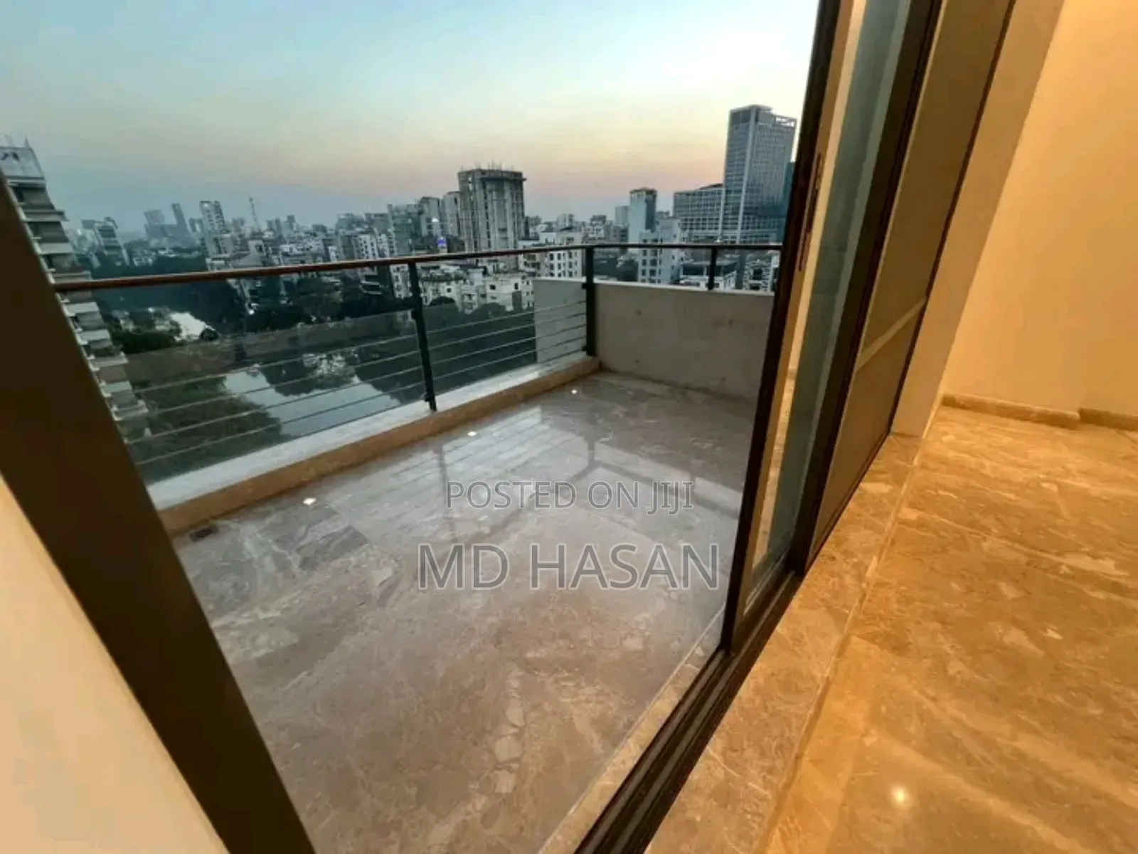 5bdrm Duplex in Semi Furnished for Rent