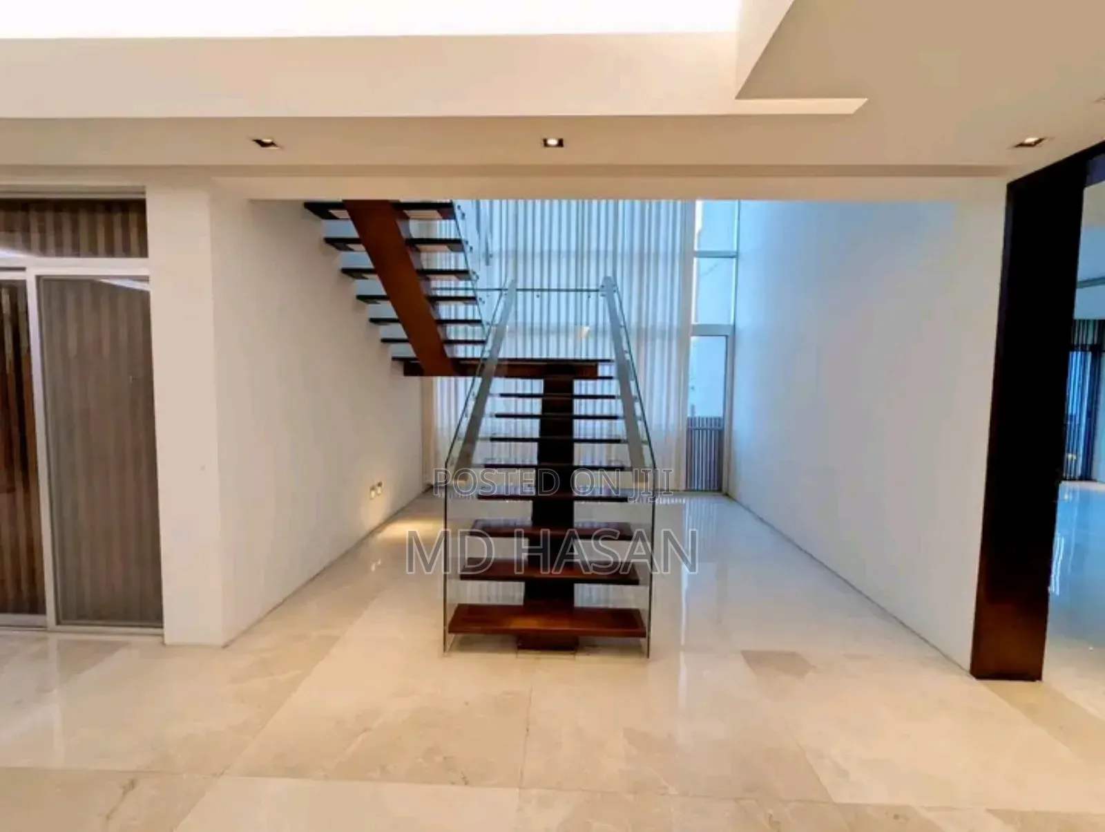 5bdrm Duplex in Duplex Flat Rent for Rent