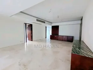 5bdrm Duplex in Duplex Flat Rent for Rent