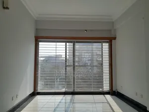 3bdrm Apartment in Un Furnished for Rent