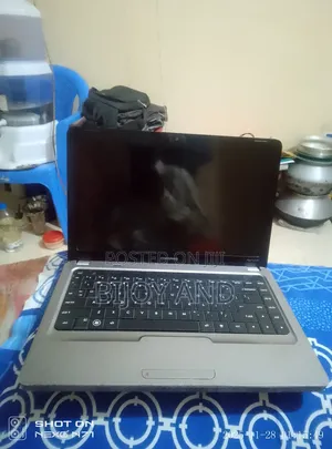 Laptop HP Compaq Presario CQ42 4GB Intel Celeron SSD 350GB