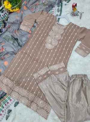 পাকিস্তানি রেডি করা Dress সব সাইজ আছে