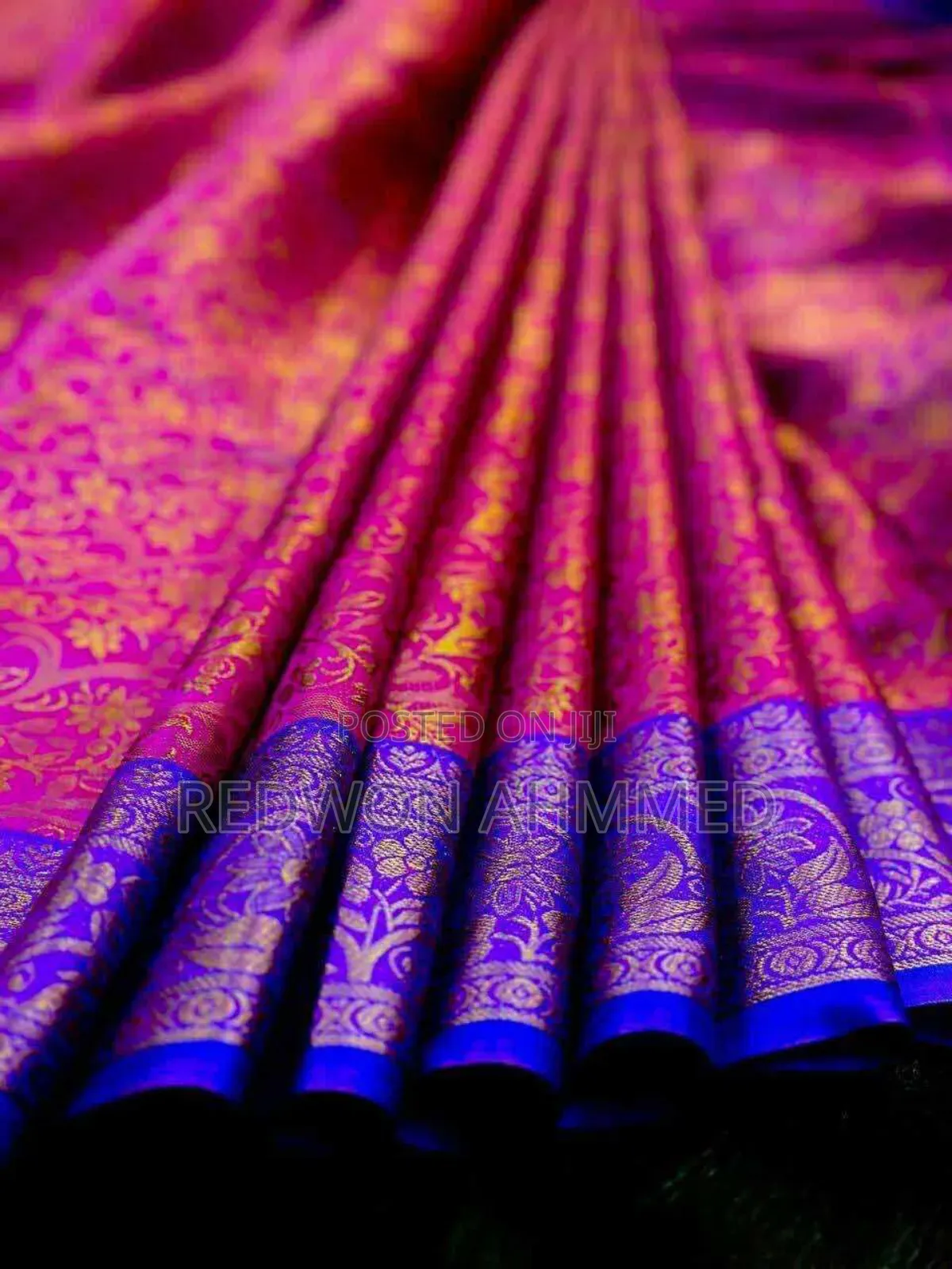 প্রিমিয়াম কোয়ালিটি কালার কন্টাস্ট সফট সিল্ক কাতান শাড়ি