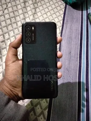 Photo - Oppo Reno4 (CPH2113) 128 GB Blue