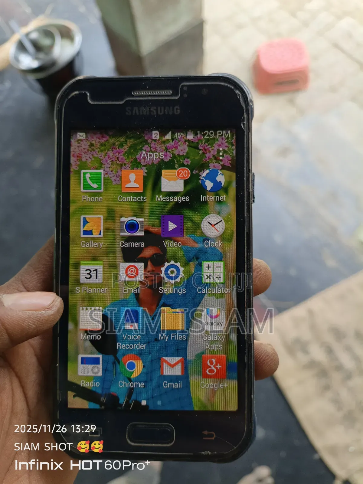 Samsung Galaxy J1 Ace 4 GB Black