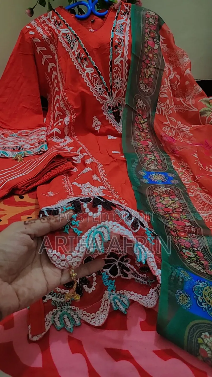 এম্ব্রয়ডারি থ্রি পিস