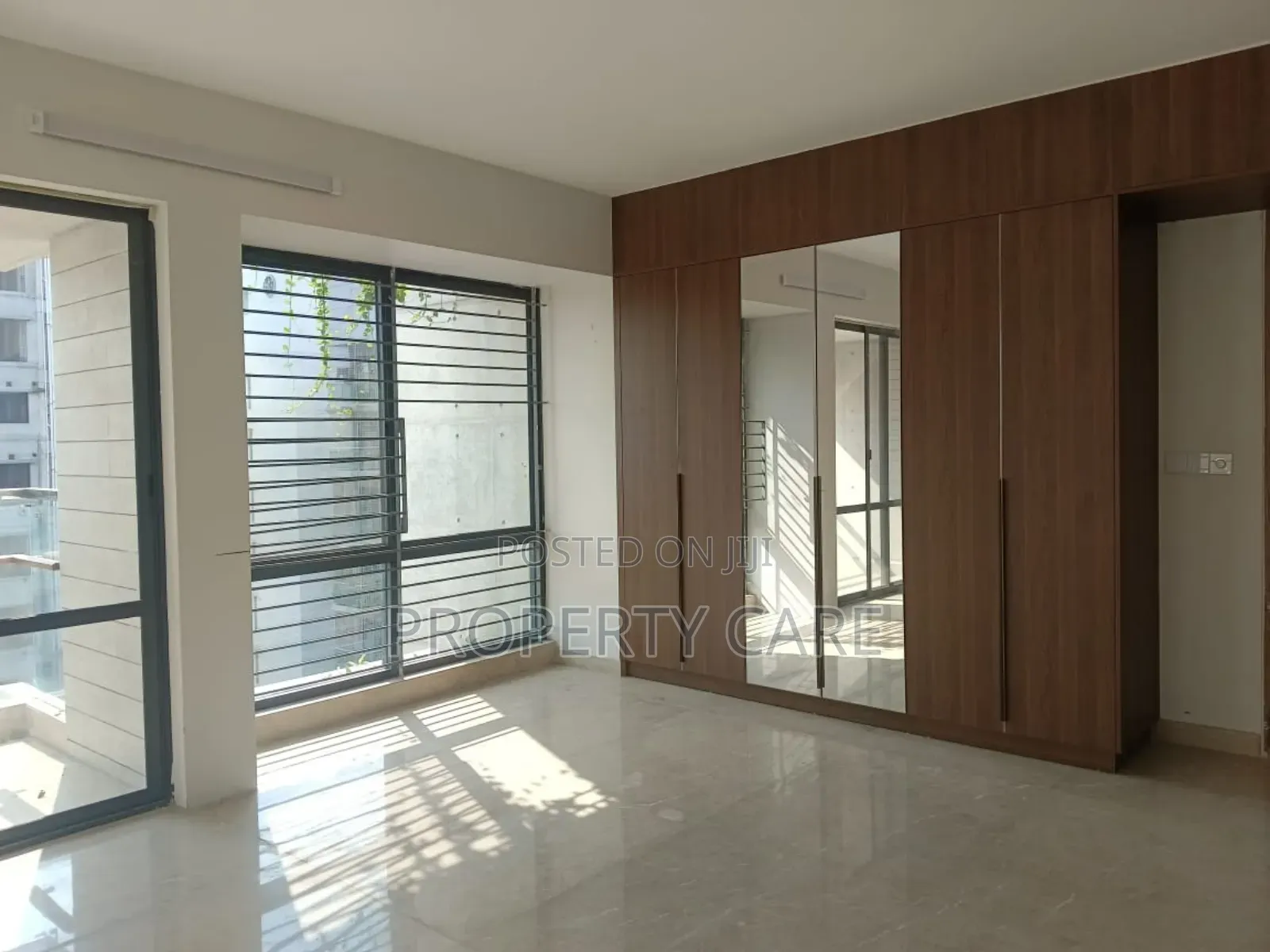 4bdrm Apartment in Gulshan for Rent