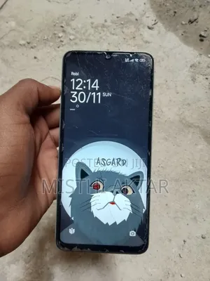 Photo - Xiaomi Redmi 13C 256 GB Purple