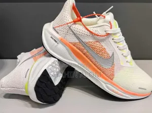 Photo - Nike Reactx Air Zoom Shoe