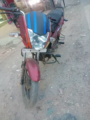 Mahindra Centuro 2017 Red