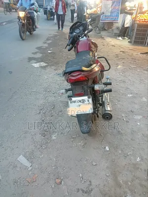 Mahindra Centuro 2017 Red