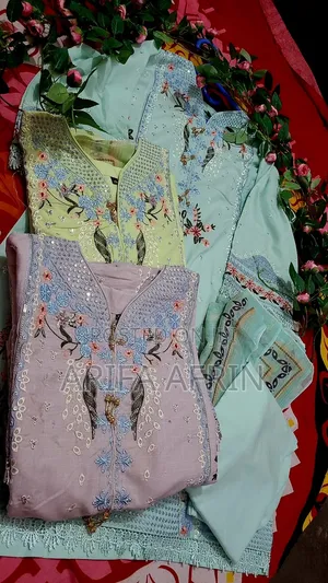 পার্টি ড্রেস