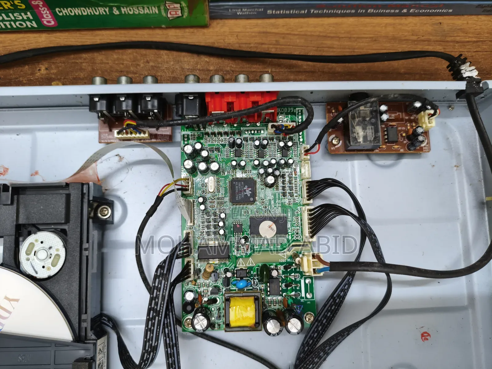 Walton DVD Dp-601 Player (Usb, Memory Card Supported)