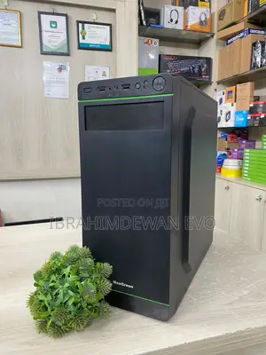 Photo - Intel Core I3 10th Gen 3.60ghz,Ddr- 4 8gb Ram , Ssd: 128gb