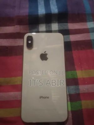 Photo - Apple iPhone XS 64 GB Rose Gold