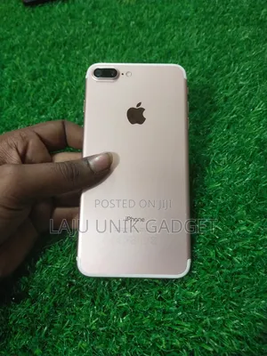Photo - Apple iPhone 7 Plus 128 GB Rose Gold