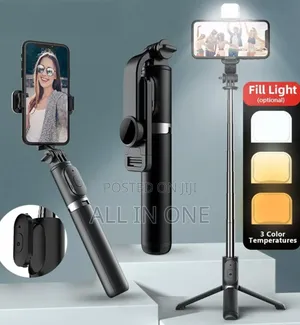 Photo - Q07 100cm Bluetooth Selfie Stick With Remote Control and Design