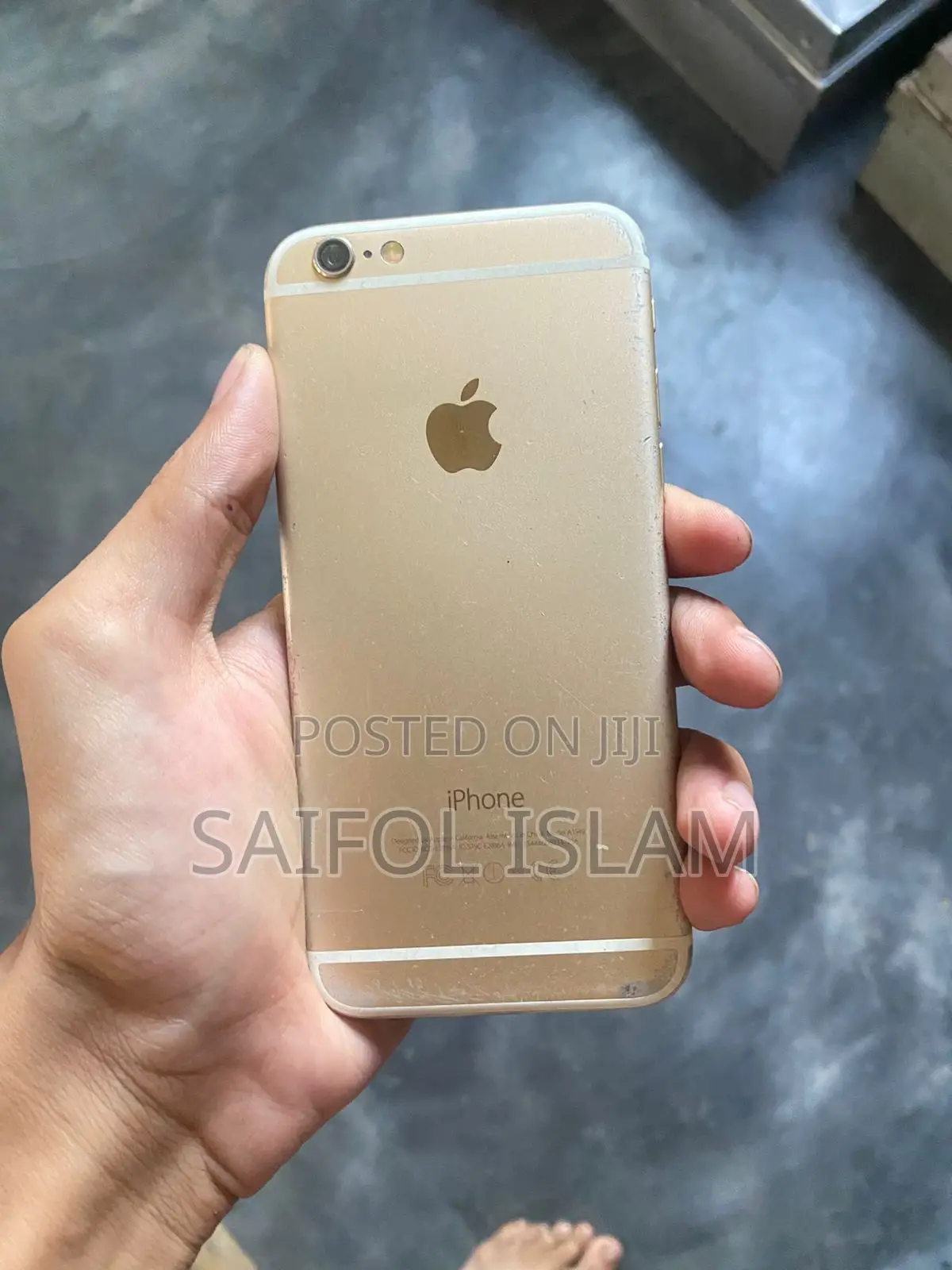 Apple iPhone 6s 64 GB Gold