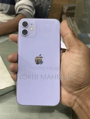 Photo - Apple iPhone 11 128 GB Purple