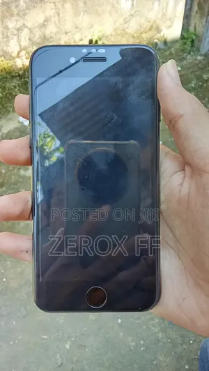 Apple iPhone 7 128 GB Black