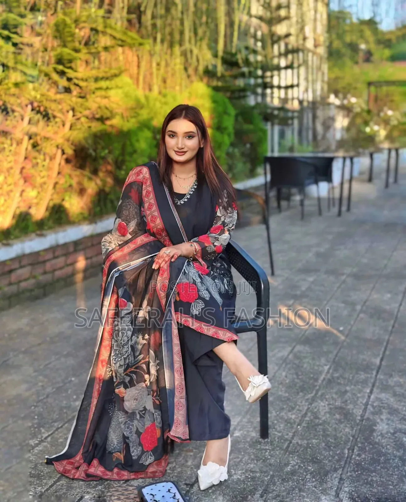 ব্ল্যাক এন্ড রেড কম্বিনেশন ড্রেস r