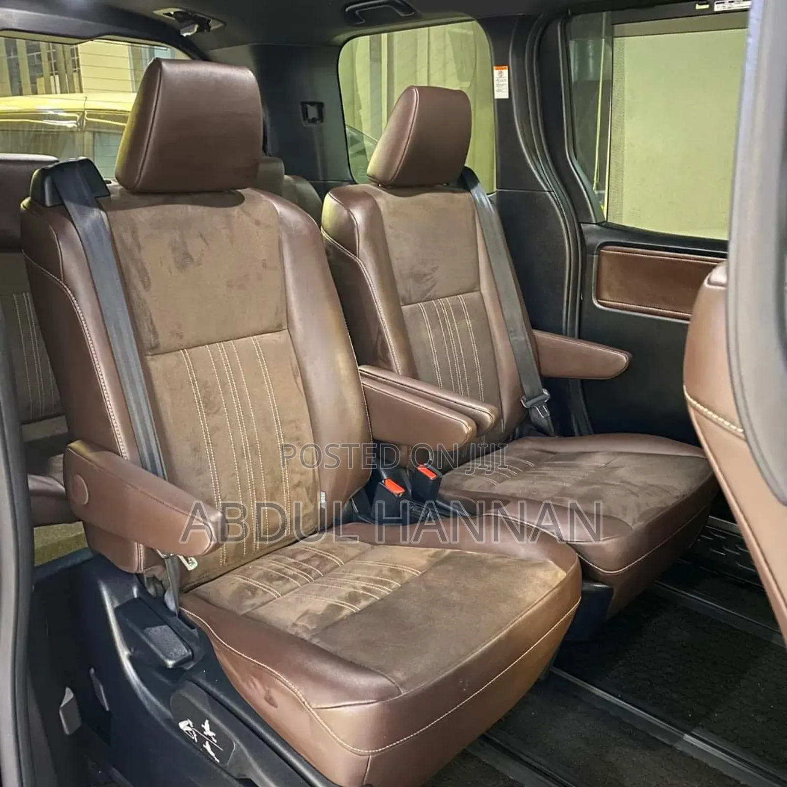 Toyota Esquire 1.8 FWD Hybrid (7 Seater) 2018 Purple