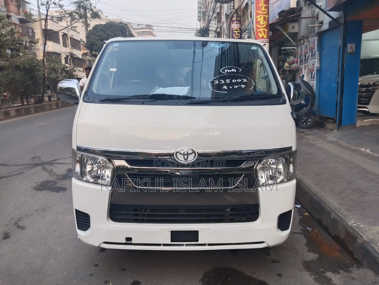 Toyota HiAce 2020 White