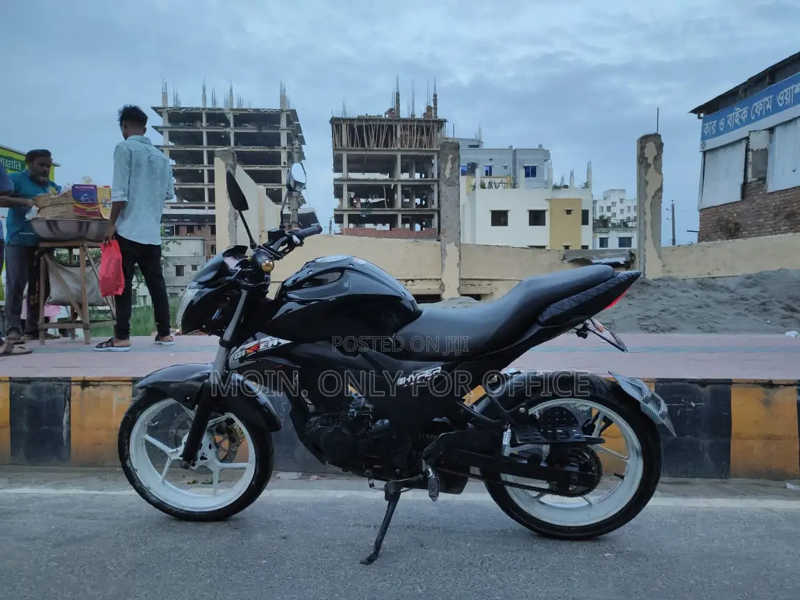 Suzuki 2016 Black