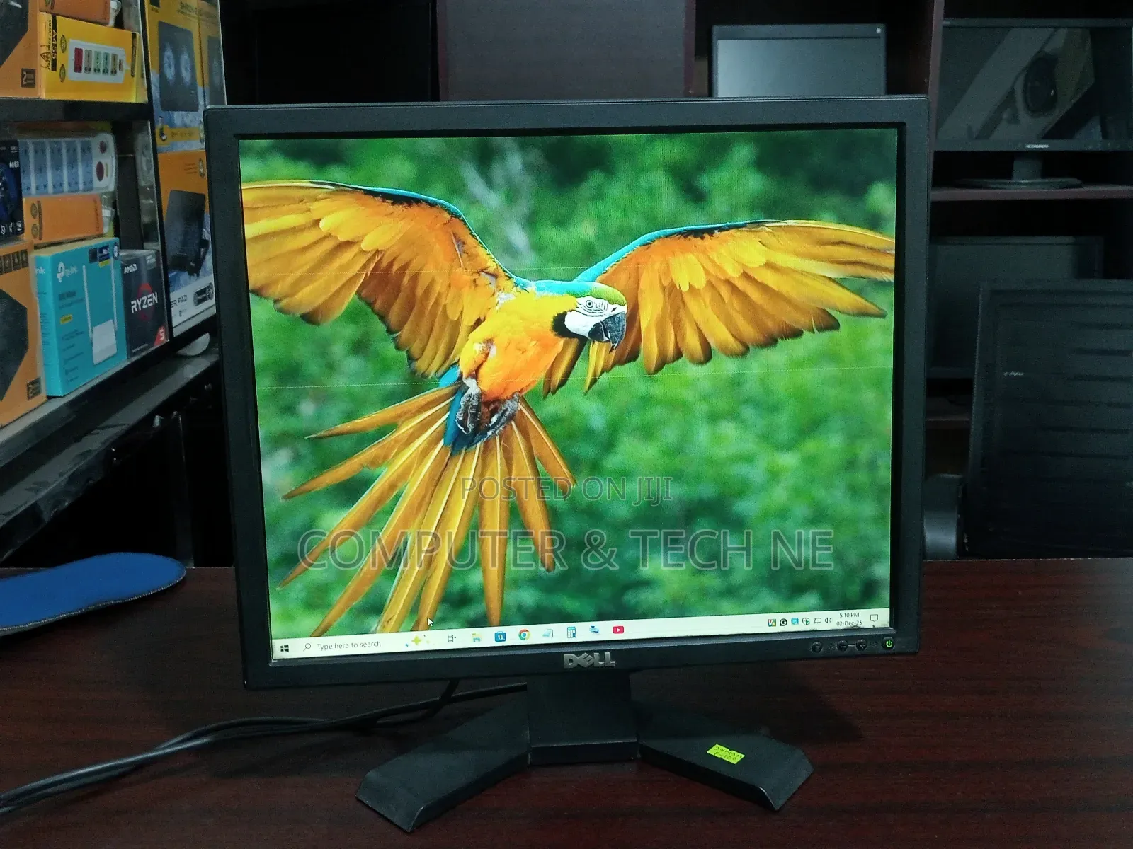 সুতার মতো ২দাগ – Dell 19" Hd Square Monitor