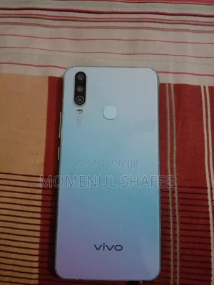 Photo - Vivo Y17 256 GB Blue