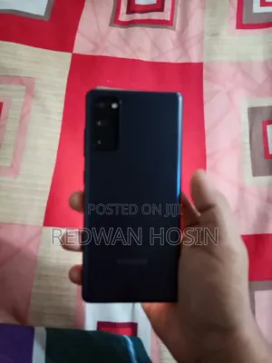 Photo - Samsung Galaxy S20 FE 128 GB Blue