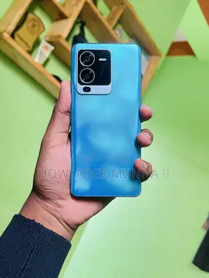 Photo - Vivo V25 Pro 128 GB Blue