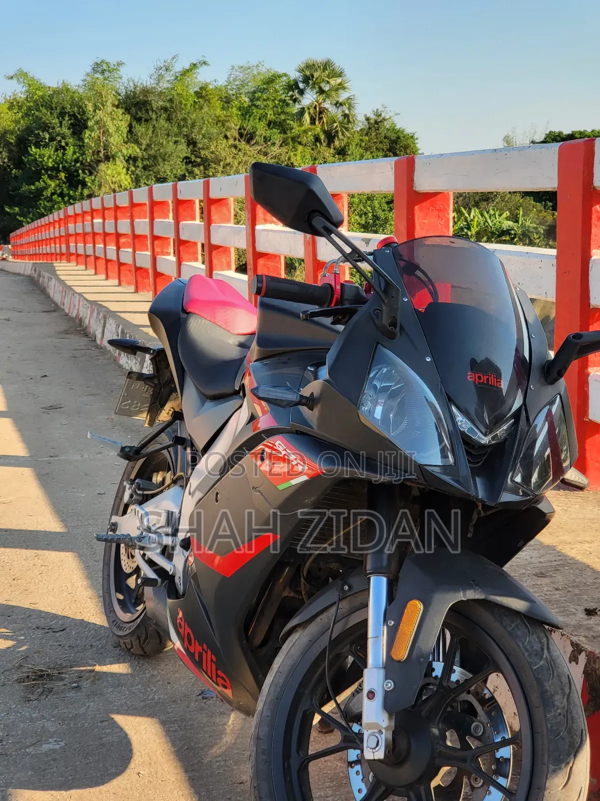 Aprilia 2020 Black