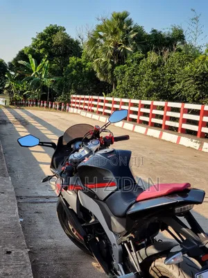 Aprilia 2020 Black