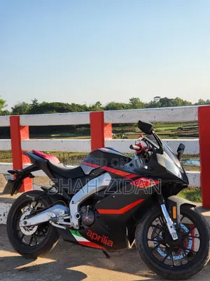 Aprilia 2020 Black