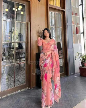 Photo - Georgette Pearl Lace Saree