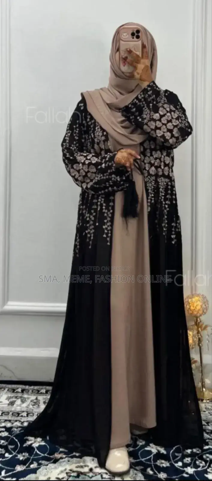 Abaya Zahoor