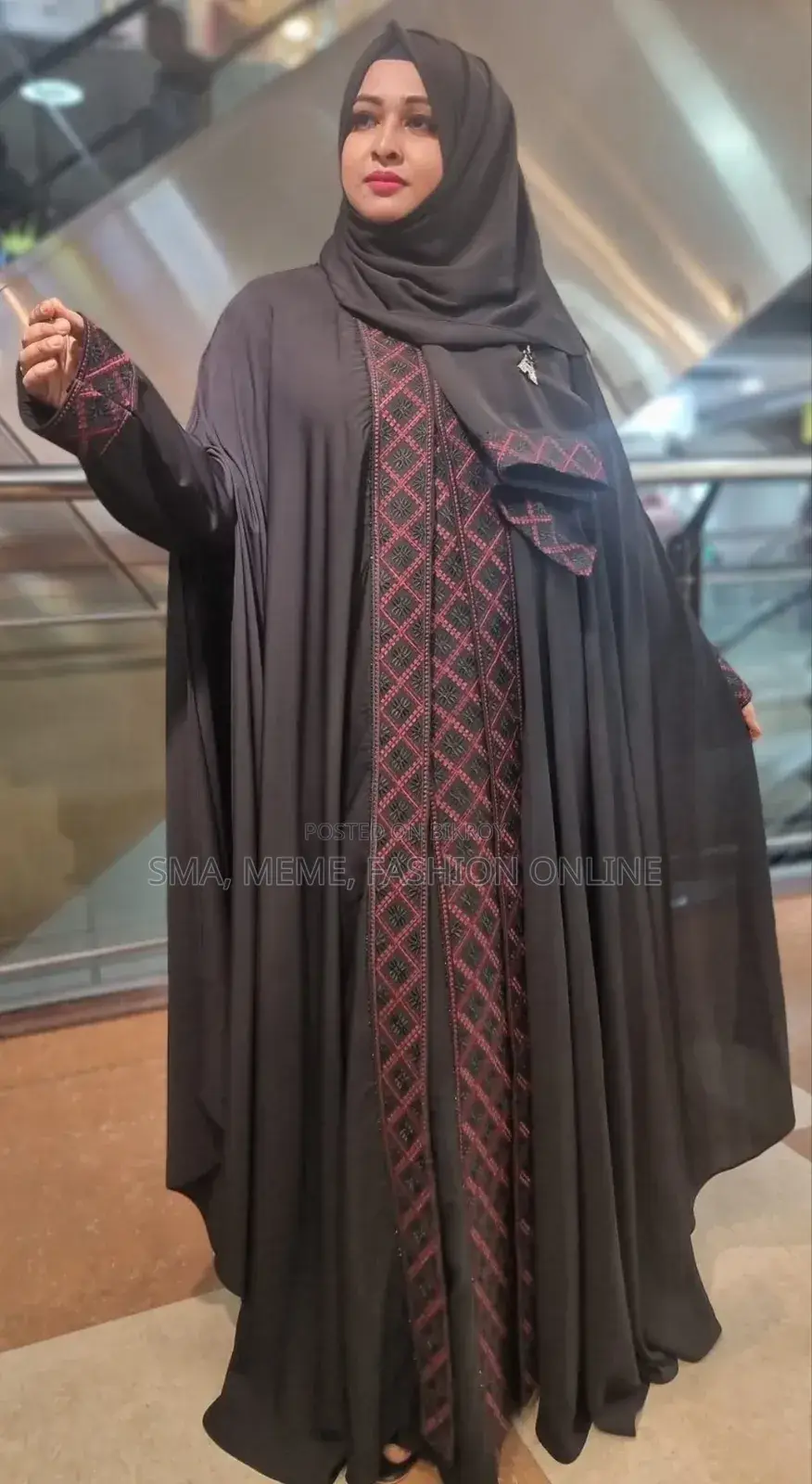 দুবাই লাক্সারি আবায়া