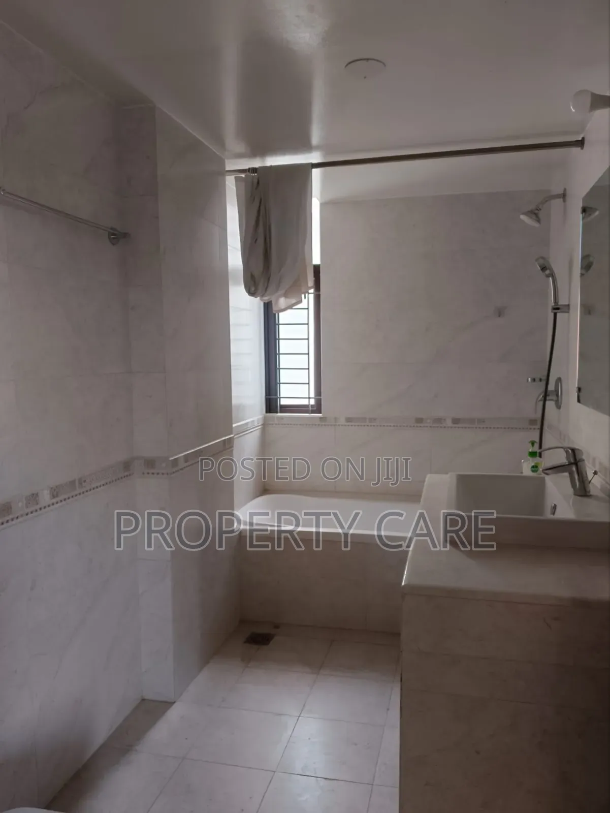 Furnished 4bdrm Apartment in Gulshan for Rent