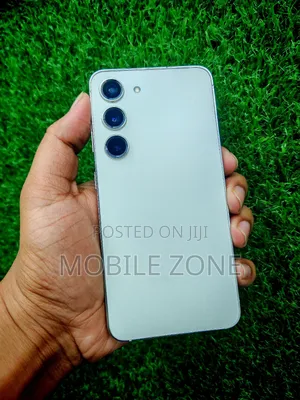 Photo - Samsung Galaxy S23 128 GB Rose Gold