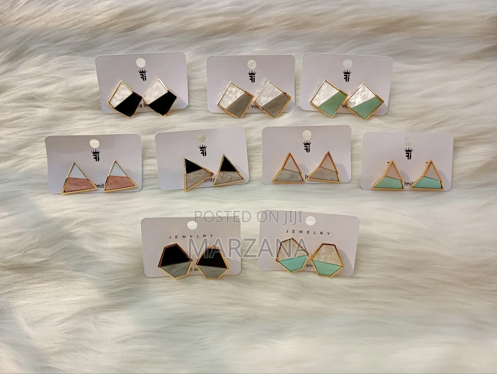 Earring Items