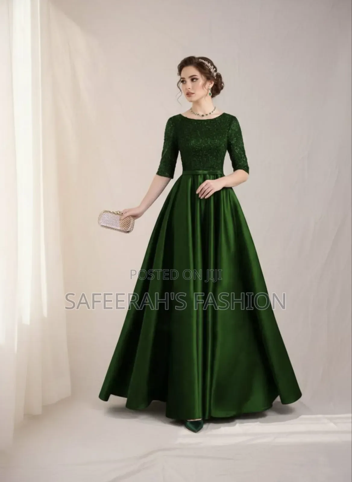  লেস এমব্রয়ডারি ওয়ার্ক রেডিমেড সিল্ক পার্টি গাউন (ওয়ান পিস)r